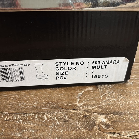 Elle 500-Amara Multi Color 5” Chunky heel Platform Boot NWT - Picture 9 of 11